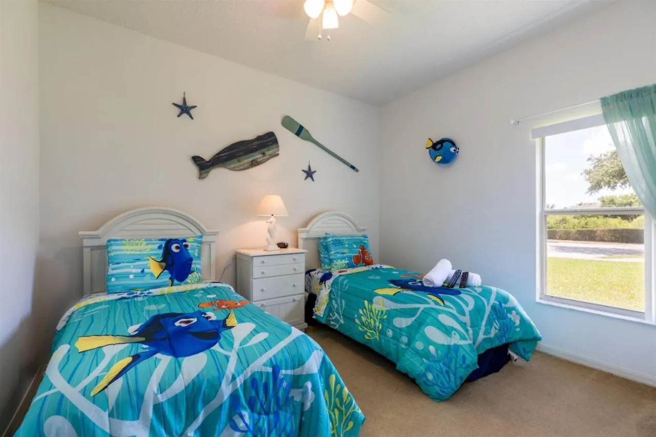 Holiday home Executive 5 Bedroom Villa, Large Private Pool And Fantastic Conservation Views Davenport