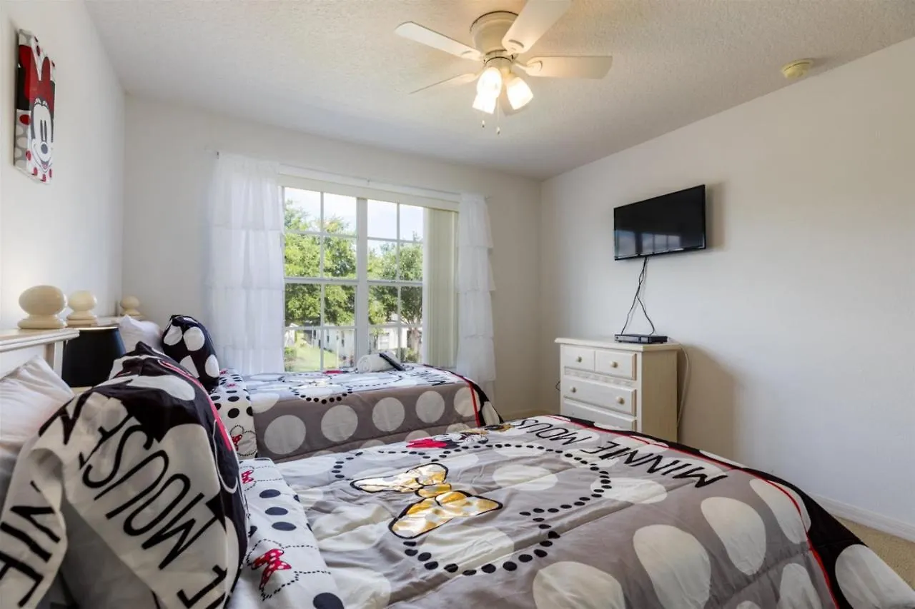 Holiday home Executive 5 Bedroom Villa, Large Private Pool And Fantastic Conservation Views Davenport